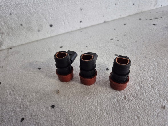 Mopar  Vent tube mopar 68042882aa dodge sprinter 2500 3500 2.7 v6 04-