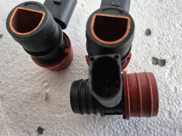 Mopar  Vent tube mopar 68042882aa dodge sprinter 2500 3500 2.7 v6 04-