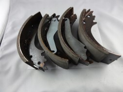 Blic SZCZĘKI 410 KACZKA BLIŹNIAK Brake shoes mercedes 408 409 410 bus duck