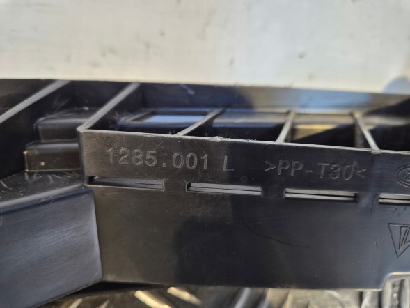 Porsche OE mark- 9Y0953081A Daytime running light left led drl 9y0953081a porsche cayenne 7p5