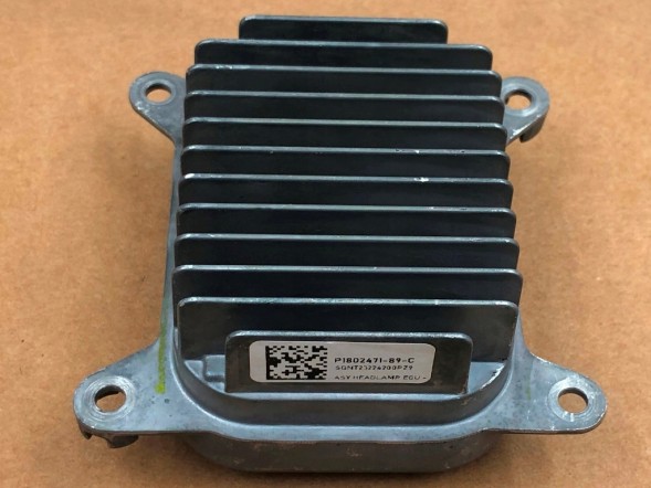 WOLLER P1802471-89-C Left right led lamp light module p1802471-89-c for tesla 3 highland y