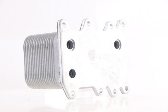 Mahle  Oil cooler, automatic transmission mahle clc 18 000s