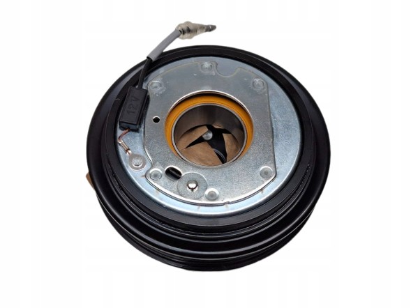 Suzuki OE  Air conditioning clutch suzuki jimny 95210-77gb1