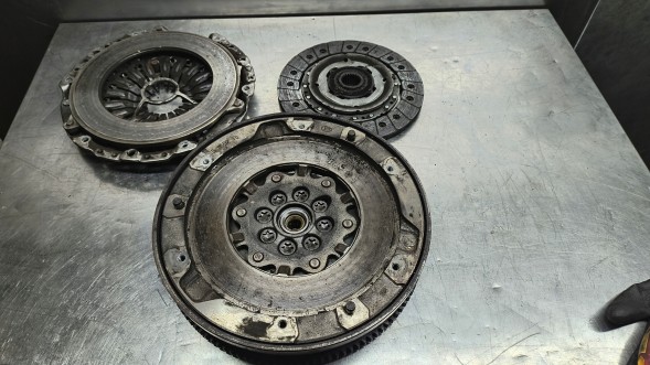 CHINA 415055210 Dual-mass wheel bmw e81/e87/e90/e60/e83/e gap 415 0552 10 415055210