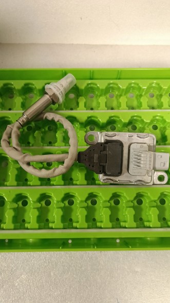 Mercedes-Benz OE A0111536428 New original nox sensor probe mercedes euro 6 a0111536428 mp5