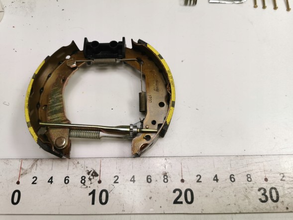 Peugeot OE 4241.7H Brake kit, drum brakes rear peugeot 309 oe 4241.7h