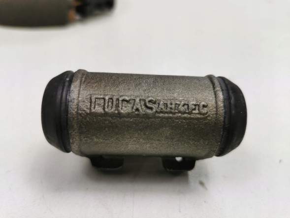 Peugeot OE 4241.7H Brake kit, drum brakes rear peugeot 309 oe 4241.7h