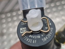 Fiat OE S2634034 Injector bosch 0445110418 504389548 fiat ducato iveco daily 2.3mjet 2011