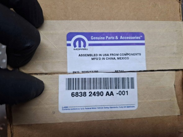 Chrysler OE 68382490AA Water pump 68382490aa dodge neon 01-05 2.0/2.4l mopar