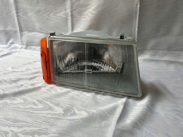 SEAT OE mobi-SE022930008A Headlight valeo right seat ronda 82-83 original