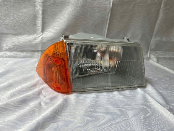 SEAT OE mobi-SE022930008A Headlight valeo right seat ronda 82-83 original