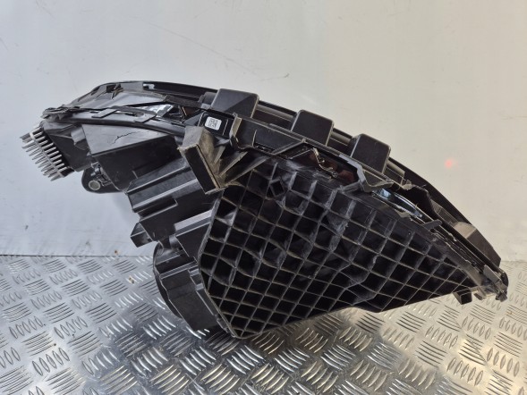 Mercedes-Benz OE markus-A2939030201 Lamp right front a2939030201 mercedes eqc w293