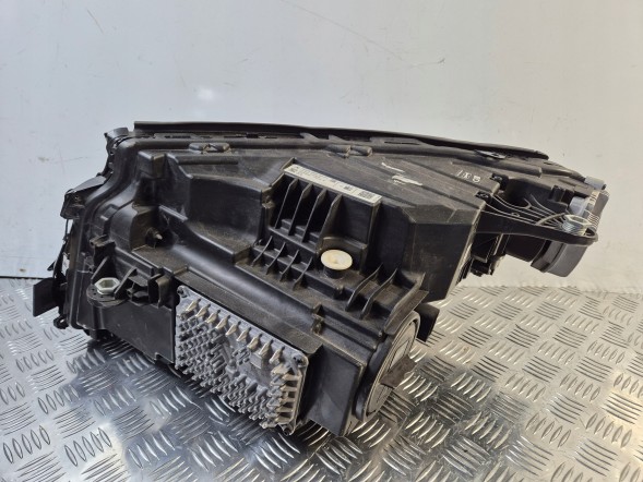 Mercedes-Benz OE markus-A2939030201 Lamp right front a2939030201 mercedes eqc w293