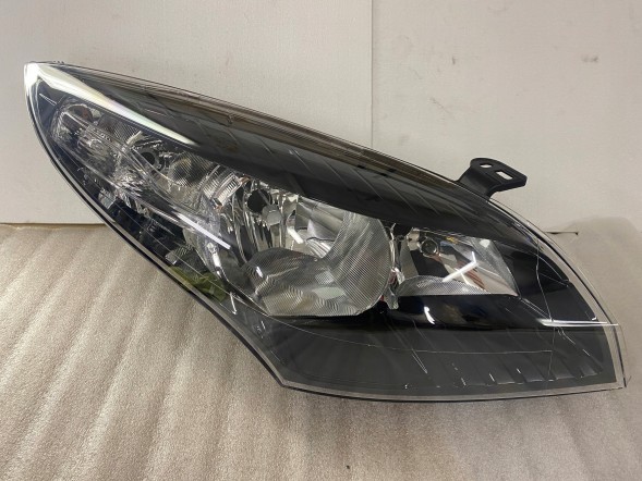 Magneti Marelli  Headlamp right 711307023255 magneti marelli megane iii