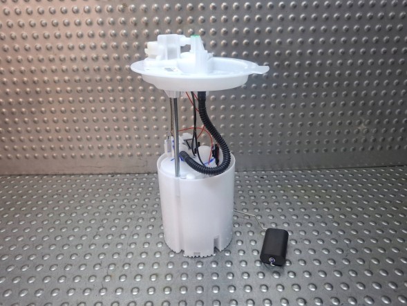 Fiat OE POMPA PALIWA 52041066 FIAT PANDA III 0.9 / 1.0 / 1.2 2012- FIAT OE Fuel pump 52041066 fiat panda iii 0.9 / 1.0 / 1.2 2012- fiat oe