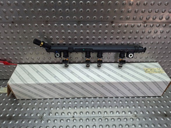 Fiat OE S26337929 Injectors strip iwp160 55195806 fiat 500 punto doblo 1.2 1.4 8v 2007-