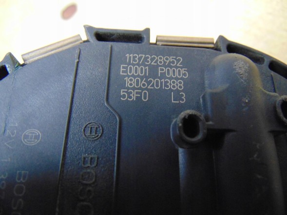 Peugeot OE  Wiper motor mechanism right peugeot 508 1 9816172680 europe