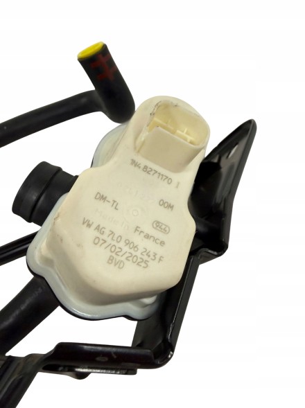 Audi OE 7L0906243F 4M0201369B glp Fuel diagnostic pump with handle audi a6 a8 7l0906243f photos!