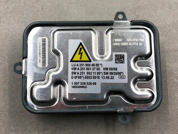 WOLLER 22743220 2273220 Xenon d1s d1r d2s d2r a2519012700 a2519021100 for mercedes w251 v251