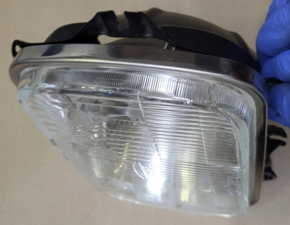 Koito 997-19504 HC/R 02104R20 10-70541 A9226-58002 XR12 E4 104R7 02104R20 Lamp front reflector h4 koito frame chrome mazda jeep toyota hiace celica