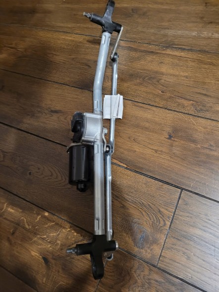 Magneti Marelli  Magneti marelli wiper mechanism 064012001010 front with fiat engine