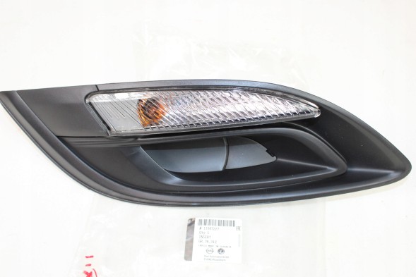 Opel OE Opel Astra IV kratka z kierunkowskazem 13368715 Opel astra j iv lift 2013- grille blinker right new original gm 13387227