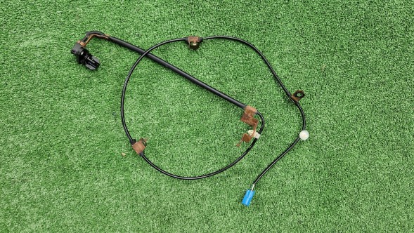 Suzuki OE  Abs sensor rear left suzuki jimny blue cube 2014r > 2017r with esp