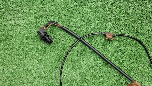 Suzuki OE  Abs sensor rear left suzuki jimny blue cube 2014r > 2017r with esp