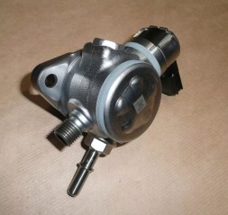 Renault OE Renault 1.2 TCe Pompa paliwa ORYGINAŁ 1663000Q0D Renault 1.2 tce fuel pump original 1663000q0d
