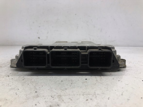 CHINA KOMPUTER SILNIKA FORD 9M51-12A650-DB 0281015856 Engine computer ford 9m51-12a650-db 0281015856