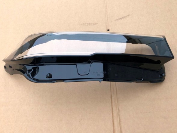 WOLLER  Cover glass lamp right front bmw 5 g30 g31 g38 f90 2020-2023 lci