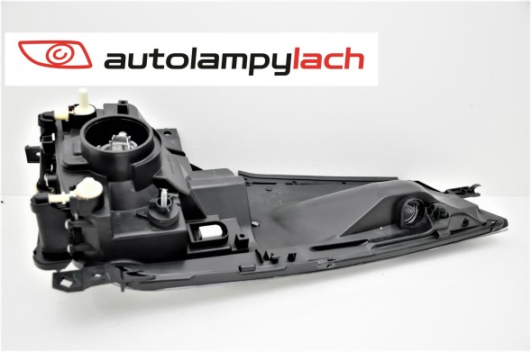 CHINA  Nissan cabstar maxity from 2006- headlight right new