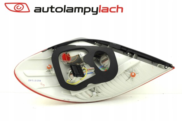 CHINA  Mercedes slk r171 2003-10 rear lamp right new ^^