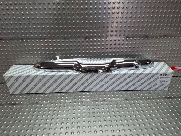 Fiat OE S26337902 Chrome flap blend 0735516207 fiat 500 2007-