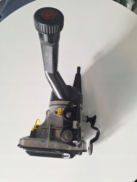 Peugeot OE 4008G1 Power steering pump peugeot 308 oe 4008g1