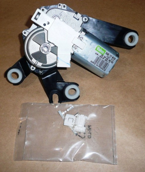 Peugeot OE  Wiper motor p 206 rear 6405.H8