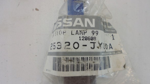 Renault OE 25320JY00A Nissan micra k13 stop light switch