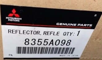 Mitsubishi OE 8355A098 WB/8355A098 Mitsubishi asx lift 17 - 19 reflector with carbon in bumper rear right original