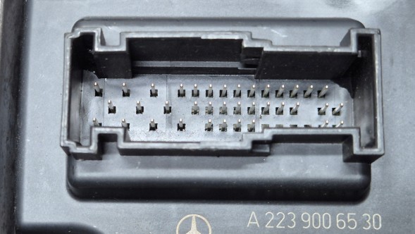 Mercedes-Benz OE  Inverter led lamp module mercedes w223 w214 w206 oe a2239006530 new!!