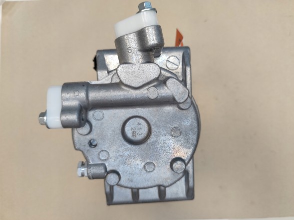 CHINA 811433002 51-0595 506211-9411 506211-9410 506211-8940 506021-8941 506012-2080 506012-1912 506012-1911 506012-1910 506012-1122 506012-1121 506012-1120 Air conditioning compressor 92600eb300 nissan cabstar 2.5 dci