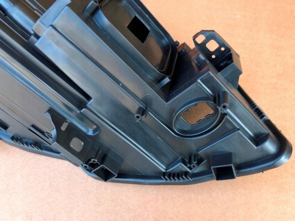 WOLLER L.169/90. Cartridge housing can headlight lamp left side for x117 w117 2013-2016