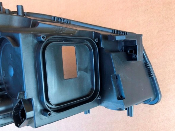 WOLLER L.169/90. Cartridge housing can headlight lamp left side for x117 w117 2013-2016