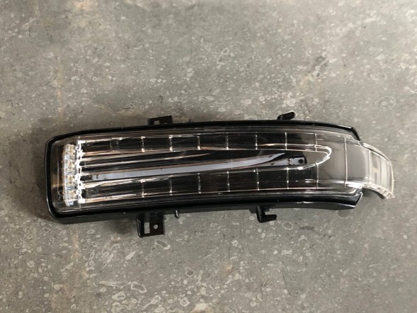 WOLLER P.173/209. PRAWA Indicator right flasher mirror for mercedes w207 w219 r230 r171