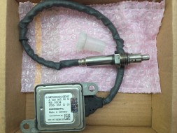 Mercedes-Benz OE  Sensor nox a0009055612 mercedes warranty is selected under vin
