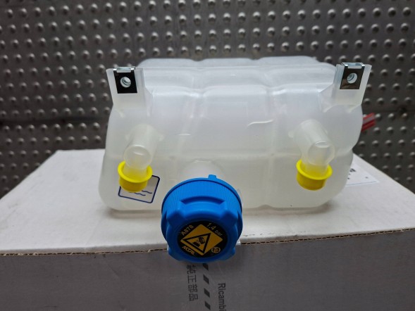 Peugeot OE  Expansion tank with sensor 1399283080 boxer 2.0 bluehdi 2017-