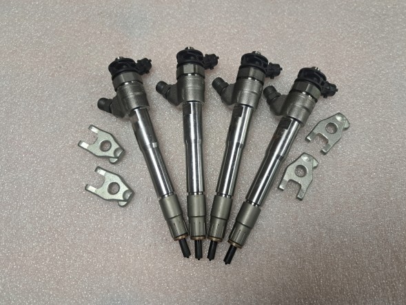 Renault OE 0445110895 BOSCH RENAULT NISSAN MERCEDES Injector injection renault nissan mercedes 1.7 cdi dci r9na402 0445110895