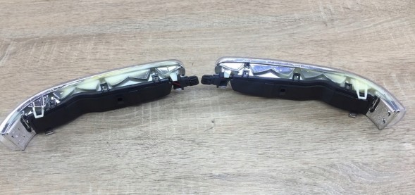 ZR  Directions right left 2208200621 2208200521 for mercedes w220 cl w215 lift