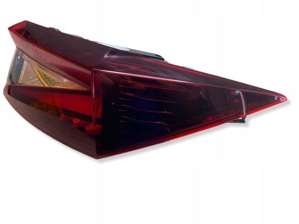 Skoda OE  Rear lamp right side skoda enyaq iv 5la945208e