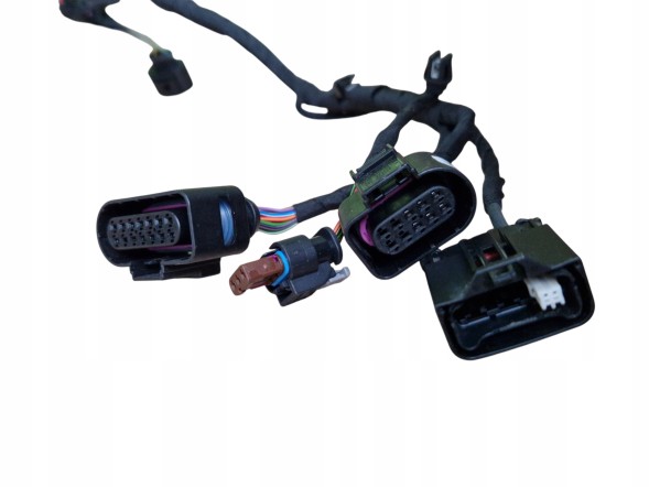 Skoda OE SKODA OCTAVIA IV WIĄZKA ZDERZAKA CZUJNIKÓW PARKOWANIA PDC PRZÓD 5E3971095DC Skoda octavia iv parking sensor bumper beam pdc front 5e3971095dc