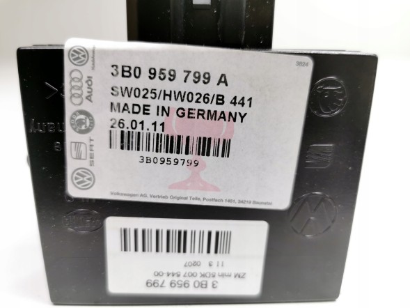 Volkswagen OE 3B0959799A OE Central comfort control unit vw passat 1997- 3b0959799a